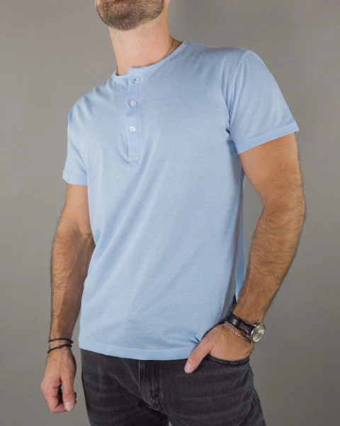 REMERA VICO C CELESTE