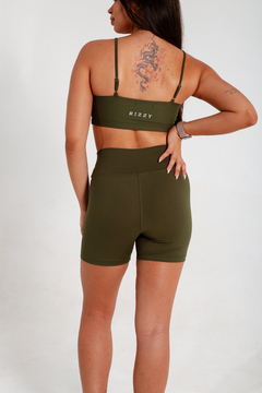 SHORT BASIC - VERDE MILITAR - RIZZY