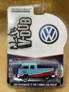 Greenlight 1/64 V-DUB Club 1976 Volkswagen T2 Type 2 Double Cab Pick-up