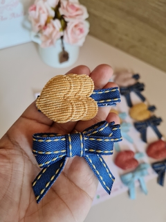 Hair Clip Jeans com Coração de Veludo - Fita e Flor 