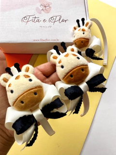Tiara Girafa na internet
