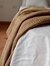 Manta Oslo - Pie de Cama Nido Avellana - comprar online
