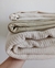 Pack Dormitorio | Manta Pie de cama Nido Natural + Fundas de almohadas