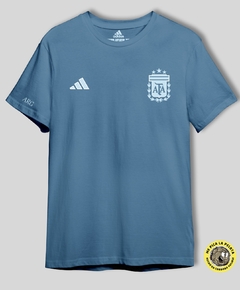 LA CELESTE Y BLANCA