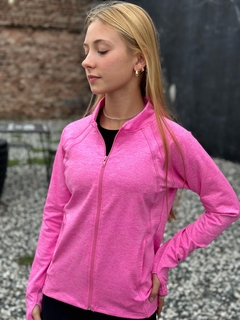 Campera lycra con recorte de tul en internet
