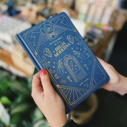 BITACORA BRUJA MODERNA
