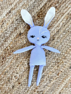 Coneja de trapo lila - comprar online