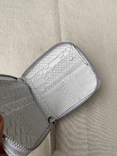 Billetera Agnes Reptil Blanco - comprar online