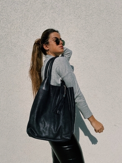 Pre Venta Cartera Alba Negro Metalizado en internet