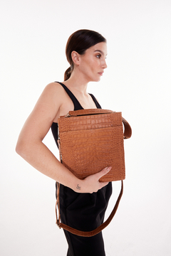 Pre Venta Cartera Box Crocco Suela Opaco en internet
