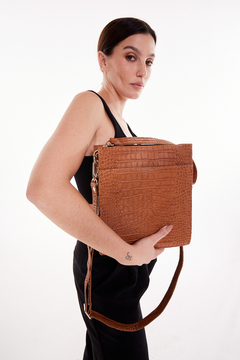 Pre Venta Cartera Box Crocco Suela Opaco - bysofia