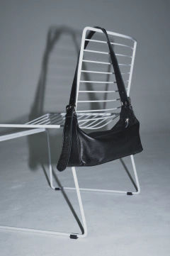 Cartera Hëra Floater Negro