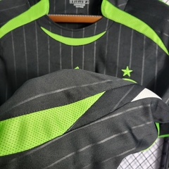 celtic-adidas-retro-2006-2007-treino-treinamento-verde-preto-preta-liga-dos-campeoes-champions-league-patrocinios-patrocinadores-patches-patch-torcedor-torcedores-futebol-masculino-masculina-frete-gratis-envio-campeonato-internacional-europa-europeu-europ