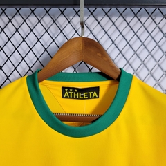 brasil-retro-1972-home-titular-1-casa-amarelo-amarela-copa-do-mundo-patrocinios-patrocinadores-patches-patch-torcedor-torcedores-futebol-masculino-masculina-frete-gratis-envio-campeonato-internacional-selecao-selecoes-tecnologia-elastano-poliester-