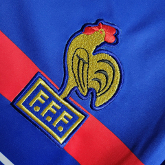 franca-adidas-retro-1984-1986-home-titular-1-casa-azul-branca-branco-vermelho-copa-do-mundo-patrocinios-patrocinadores-patches-patch-torcedor-torcedores-futebol-masculino-masculina-frete-gratis-envio-campeonato-internacional-selecao-selecoes-tecnologia-el