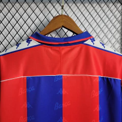 barcelona-barca-kappa-retro-1992-1995-home-titular-1-casa-vermelho-vermelha-azul-liga-dos-campeoes-champions-league-patrocinios-patrocinadores-patches-patch-torcedor-torcedores-futebol-masculino-masculina-frete-gratis-envio-campeonato-internacional-europa
