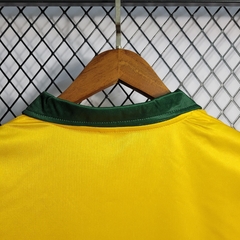 brasil-topper-retro-1988-1990-home-titular-1-casa-amarelo-amarela-verde-copa-do-mundo-patrocinios-patrocinadores-patches-patch-torcedor-torcedores-futebol-masculino-masculina-frete-gratis-envio-campeonato-internacional-selecao-selecoes-tecnologia-elastano