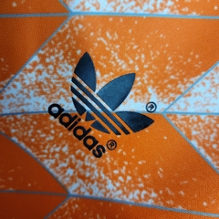 holanda-adidas-retro-1988-home-1-casa-titular-branca-branco-laranja-copa-do-mundo-patrocinios-patrocinadores-patches-patch-torcedor-torcedores-futebol-masculino-masculina-frete-gratis-envio-campeonato-internacional-selecao-selecoes-tecnologia-elastano-pol