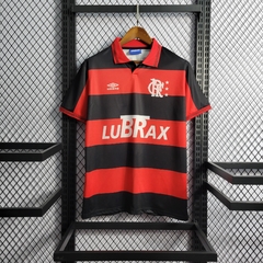 flamengo-umbro-retro-1992-1993-home-titular-1-casa-preto-preta-vermelho-vermelha-patrocinios-patrocinadores-patches-patch-torcedor-torcedores-futebol-masculino-masculina-regata-campeonato-uniformes-uniforme-personalizacao-personalizada-autenticas-autentic