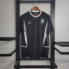 brasil-nike-retro-2002-goleiro-preto-preta-copa-do-mundo-patrocinios-patrocinadores-patches-patch-torcedor-torcedores-futebol-masculino-masculina-frete-gratis-envio-campeonato-internacional-selecao-selecoes-tecnologia-elastano-poliester-