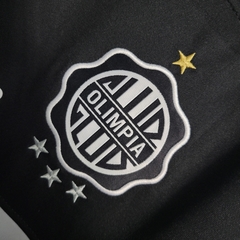 club-olimpia-nike-2023-2024-home-titular-1-casa-preto-preta-branca-branco-patrocinios-patrocinadores-patches-patch-torcedor-torcedores-futebol-masculino-masculina-oficiais-oficial-originais-original-produtos-produto-licenciado-licenciados-licenciada-licen