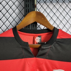 flamengo-retro-1978-1979-home-titular-1-casa-vermelho-vermelha-preto-preta-patrocinios-patrocinadores-patches-patch-torcedor-torcedores-futebol-masculino-masculina-regata-campeonato-uniformes-uniforme-personalizacao-personalizada-autenticas-autentica-rega