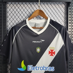 vasco-penalty-retro-2011-home-titular-1-casa-preto-preta-branca-branco-patrocinios-patrocinadores-patches-patch-torcedor-torcedores-futebol-masculino-masculina-regata-campeonato-uniformes-uniforme-personalizacao-personalizada-autenticas-autentica-regatas-