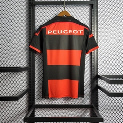 flamengo-adidas-2017-2018-home-titular-1-casa-vermelho-vermelha-preto-preta-patrocinios-patrocinadores-patches-patch-torcedor-torcedores-futebol-masculino-masculina-regata-campeonato-uniformes-uniforme-personalizacao-personalizada-autenticas-autentica-reg