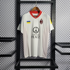 milan-retro-2002-2003-away-reserva-2-fora-branco-branca-liga-dos-campeoes-champions-league-patrocinios-patrocinadores-patches-patch-torcedor-torcedores-futebol-masculino-masculina-frete-gratis-envio-campeonato-internacional-europa-europeu-europeus-tecnolo