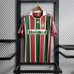 fluminense-adidas-retro-2008-2009-home-titular-1-casa-escuro-vermelho-vermelho-vinho-verde-patrocinios-patrocinadores-patches-patch-torcedor-torcedores-futebol-masculino-masculina-regata-campeonato-uniformes-uniforme-personalizacao-personalizada-autentica