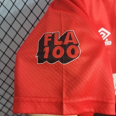 flamengo-umbro-1994-home-titular-1-casa-preto-preta-vermelho-vermelha-patrocinios-patrocinadores-patches-patch-torcedor-torcedores-futebol-masculino-masculina-regata-campeonato-uniformes-uniforme-personalizacao-personalizada-autenticas-autentica-regatas-m