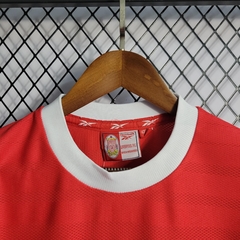 liverpool-reebok-retro-1998-home-titular-1-casa-vermelho-vermelha-liga-dos-campeoes-champions-league-patrocinios-patrocinadores-patches-patch-torcedor-torcedores-futebol-masculino-masculina-frete-gratis-envio-campeonato-internacional-europa-europeu-europe