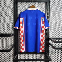 croacia-lotto-retro-1998-away-reserva-2-fora-branca-branco-vermelho-vermelha-azul-copa-do-mundo-patrocinios-patrocinadores-patches-patch-torcedor-torcedores-futebol-masculino-masculina-frete-gratis-envio-campeonato-internacional-selecao-selecoes-tecnologi