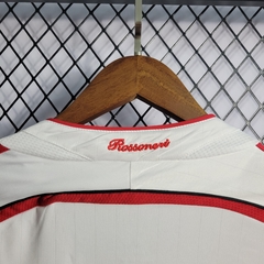 milan-adidas-retro-2006-2007-away-resrva-2-fora-branco-branca-vermelho-vermelha-liga-dos-campeoes-champions-league-patrocinios-patrocinadores-patches-patch-torcedor-torcedores-futebol-masculino-masculina-frete-gratis-envio-campeonato-internacional-europa-