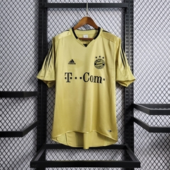 bayern-de-munique-munchen-retro-2004-2005-away-reserva-2-fora-marrom-bronze-dourada-dourado-patrocinios-patrocinadores-patches-patch-torcedor-torcedores-futebol-masculino-masculina-frete-gratis-envio-campeonato-internacional-europa-europeu-europeus-tecnol
