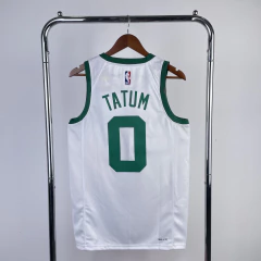boston-celtics-2021-2024-2023-nike-classic-edition-swingman-branca-branco-verde-irving-tatum-brown-walker-smart-conferencia-leste-oeste-masculina-masculino-regata-regatas-basquete-time-nba-uniforme-camisa-camiseta-blusa-roupas-roupa-jersey-jerseys-confort