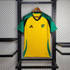 camisa-do-jamaica-adidas-2024-2025-24-25-home-1-casa-titular-i-primeiro-amarela-verde-comprar-temporada-patrocinios-patrocinadores-camisa-camiseta-uniforme-nova-lançamento-novo-profissional-torcedor-jogador-elastano-tecnologia-maculina-masculino-homem-fut