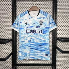 camisa-do-cádiz-macron-2024-2025-24-25-edição-especial-marinha-espanhola-patrocinios-patrocinadores-uniforme-nova-lancamento-novo-profissional-torcedor-masculina-futebol-masculino-masculina-confortavel-frete-gratis-qualidade-loja-confiável-