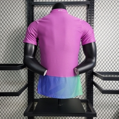 ac-milan-2023-2024-third-3-terceira-iii-azul-rosa-lilas-verde-colorida-patrocinios-patrocinadores-uniforme-jogadores-jogador-futebol-masculino-masculina-oficiais-oficial-originais-original-produtos-produto-licenciado-licenciada-nova-lancamento-temporada-c