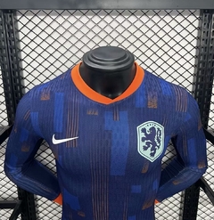 camisa-da-holanda-nike-2024-2025-24-25-away-2-fora-reserva-ii-azul-escuro-euro-manga-longa-cumprida-depay-patrocinios-patrocinadores-uniforme-nova-lancamento-novo-profissional-jogador-jogadores-colada-masculina-futebol-masculino-masculina-confortavel-fret