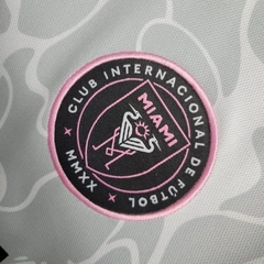 camisa-do-inter-miami-adidas-2023-2024-23-24-bape-preta-branca-patrocinios-patrocinadores-uniforme-nova-lancamento-novo-profissional-torcedor-torcedores-futebol-masculino-masculina-confortavel-frete-gratis-qualidade-loja-confiavel-barata-