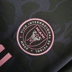 camisa-do-inter-miami-adidas-2023-2024-23-24-bape-preta-rosa-patrocinios-patrocinadores-uniforme-nova-lancamento-novo-profissional-torcedor-torcedores-futebol-masculino-masculina-confortavel-frete-gratis-qualidade-loja-confiavel-barata-