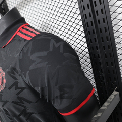 Camisa Manchester United Edição Especial 2025/26 Adidas Jogador Masculina - Evolua Sports - Camisas de Futebol, Regatas NBA, Chuteiras Profissionais & Sneakers 