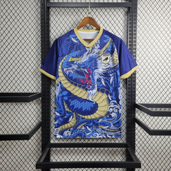 camisa-do-japão-libero-2024-20256-24-25-edição-especial-cinza-azul-branca-dragão-colorida-patrociníos-patrocinadores-uniforme-nova-lançamento-novo-profissional-torcedor-torcedores-elastano-futebol-masculina-masculino-confortável-frete-grátis-qualidade-loj