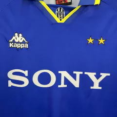 camisa-reserva-do-juventus-kappa-retrô-1996-1997-away-2-fora-ii-azul-amarela-patrociníos-patrocinadores-uniforme-antiga-contemporânea-reliquía-velha-rara-colecionadores-profissional-torcedor-torcedores-elastano-futebol-frete-grátis-envio-rápido