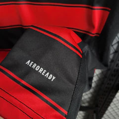 camisa-titular-do-flamengo-adidas-2025-2026-25-26-home-1-casa-principal-i-primeira-opção-vermelha-e-preta-gerson-arrascaeta-10-brasileirão-feminina-mulher-baby-look-oficial-original-licenciada-uniforme-camiseta-nova-lançamento-novo-temporada-profissional-
