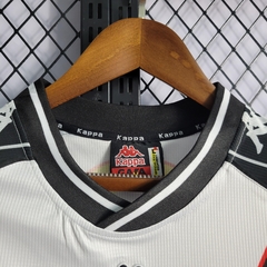 vasco-da-gama-retro-kappa-2000-away-reserva-2-fora-preto-preta-branca-branco-ace-patrocinios-patrocinadores-patches-patch-torcedor-torcedores-futebol-masculino-masculina-regata-campeonato-uniformes-uniforme-personalizacao-personalizada-autenticas-autentic