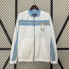 corta-vento-do-lazio-puma-dupla-face-24-25-2024-2025-azul-preto-branco-agasalho-casaco-ziper-completo-refletivo-refletiva-vento-jaqueta-esportivas-tecnologia-proteção-leves-duradoura-impermeável-impermeáveis-inverno-resistentes-resistente-vento-fresca-fre