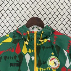 corta-vento-do-senegal-puma-24-25-2024-2025-verde-vermelho-colorido-agasalho-casaco-ziper-completo-refletivo-refletiva-vento-jaqueta-esportivas-tecnologia-proteção-leves-duradoura-impermeável-impermeáveis-inverno-resistentes-resistente-vento-fresca-fresca
