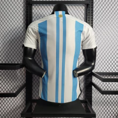 argentina-adidas-2023-2024-home-titular-1-casa-azul-branco-branca-patrocinios-patrocinadores-patches-patch-jogadores-jogador-futebol-masculino-masculina-oficiais-oficial-originais-original-produtos-produto-licenciado-licenciada-campeonato-internacional-in